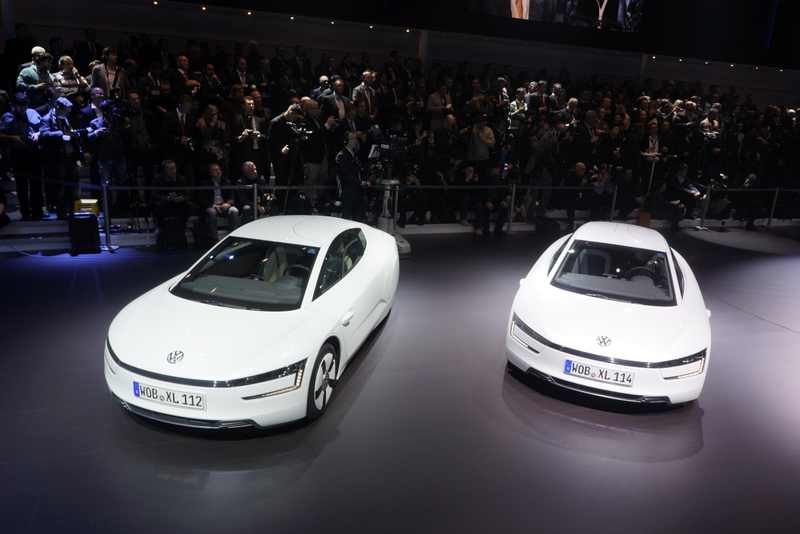 Illustration for article titled All The Crazy, Expensive And Crazy Expensive Cars That Just Debuted In Geneva